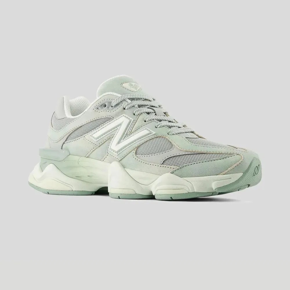 New Balance 9060 Mosaic Green Sea Salt — 43, Novo