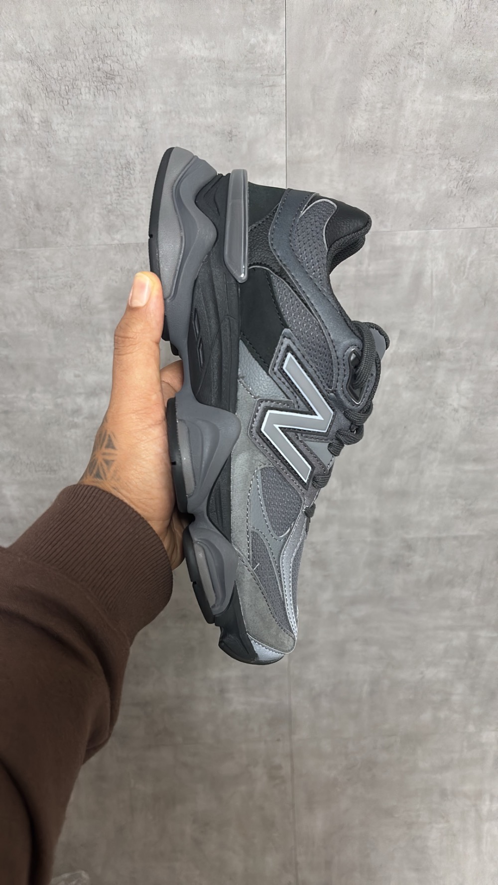 New Balance 9060 Black Grey Toe — 38 / 40 / 41 / 43 / 44, Novo
