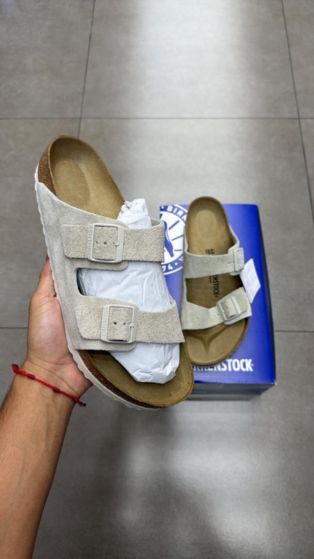 Sandália Birkenstock Arizona Suede Grey — 44, Novo