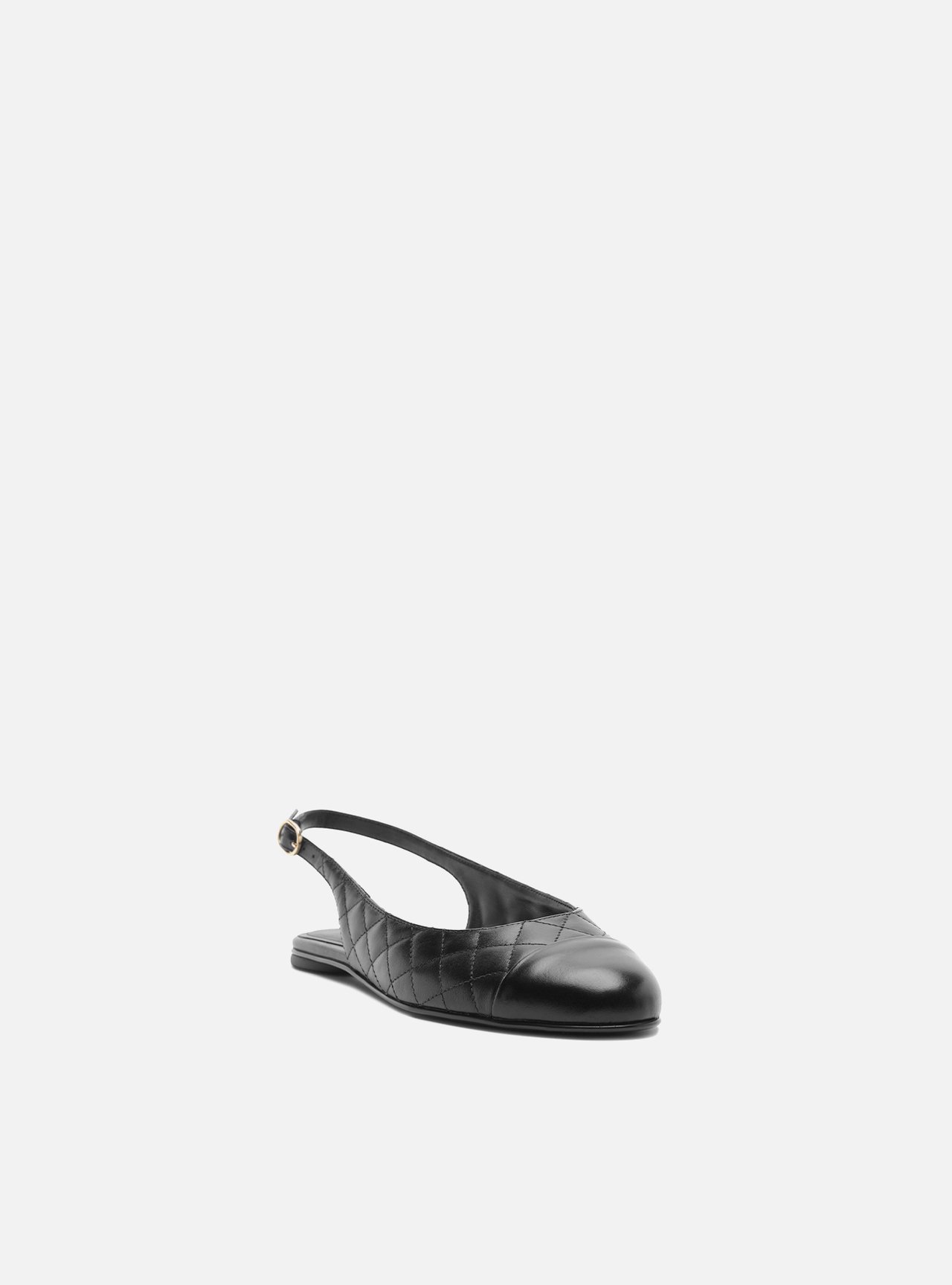 Foto 2 de Sapatilha Preta Couro Bico Redondo Matelassê Slingback