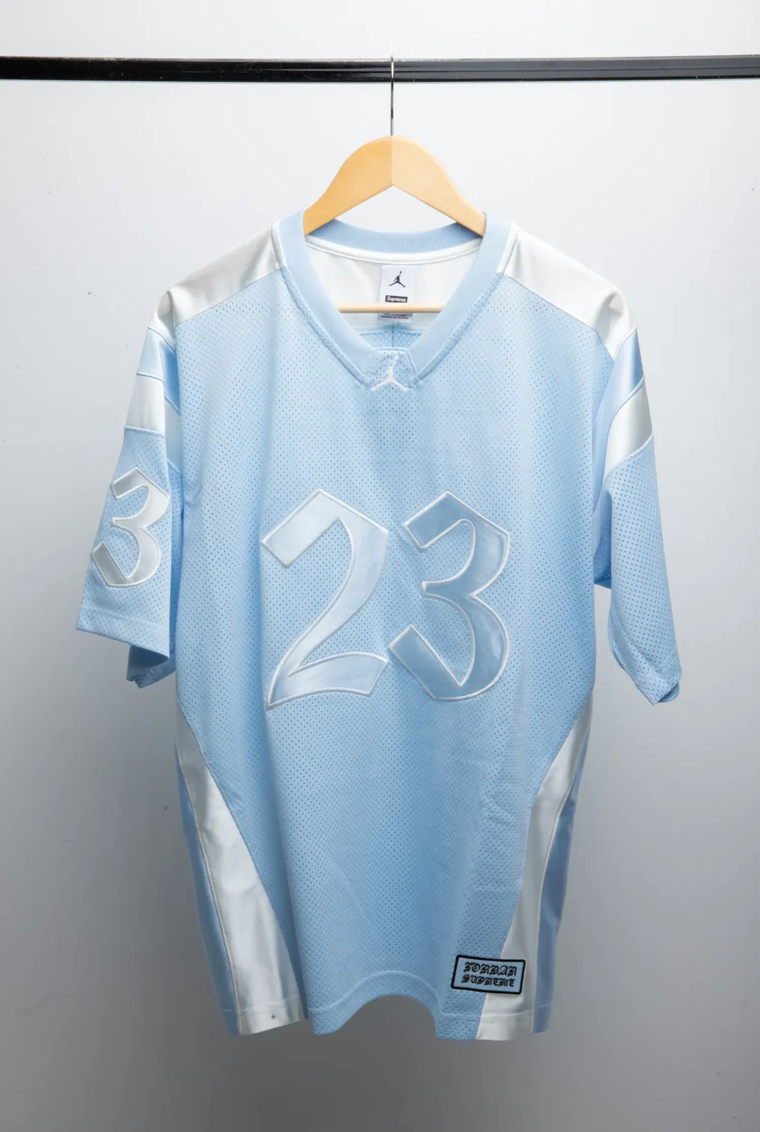 Air Jordan x Supreme Camiseta Jersey Light Blue SS26-W15 — M, Novo
