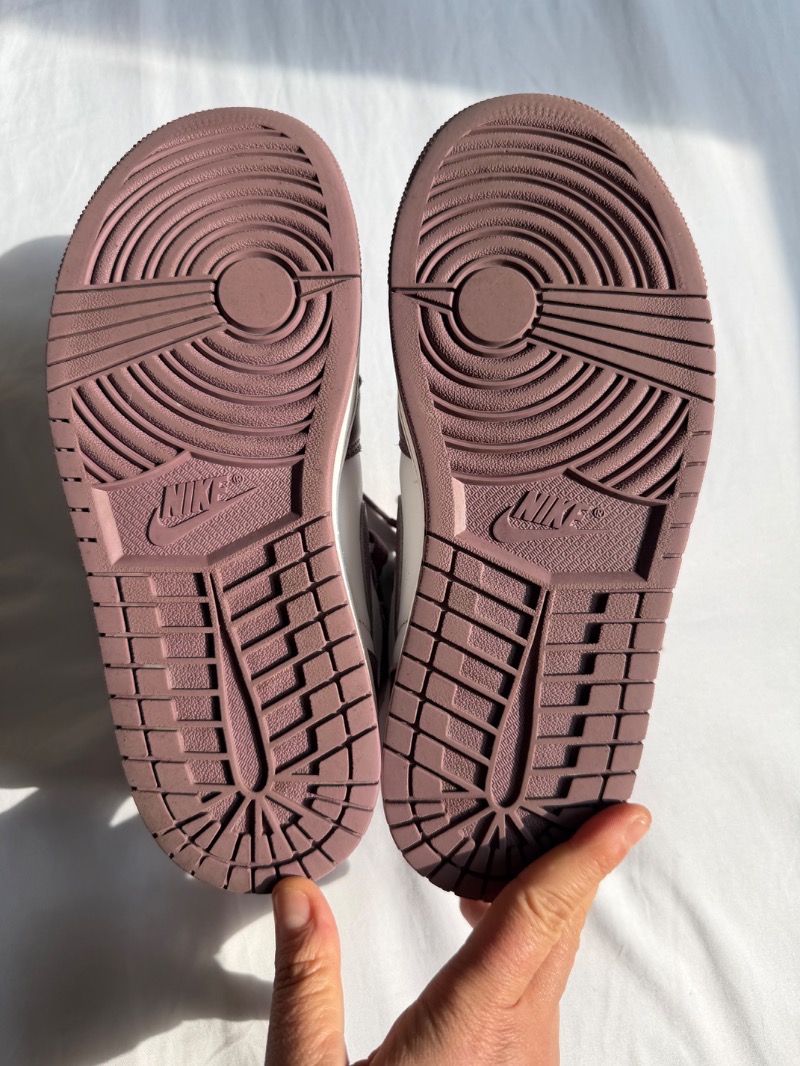 Foto 3 de Air Jordan 1 High Mauve — 39, Usado