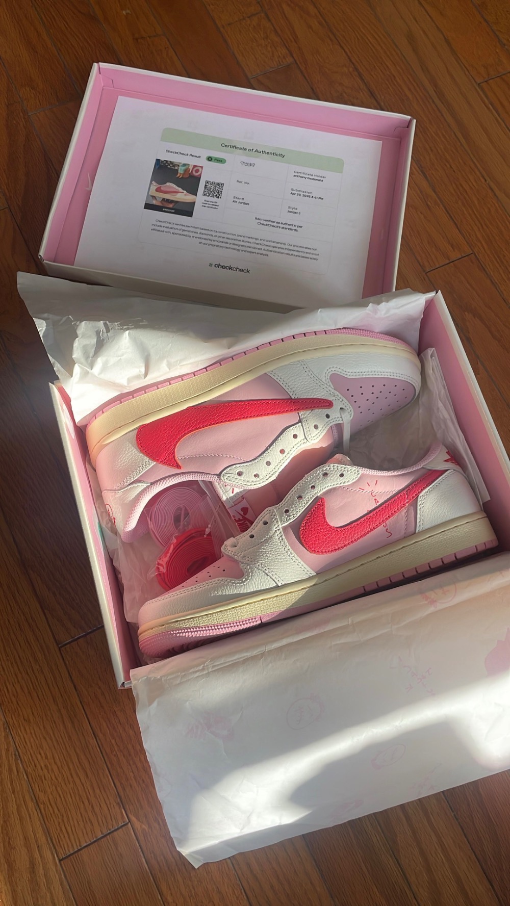 Travis Scott x Air Jordan 1 Low OG SP Sail Tropical Pink — 40.5, Novo