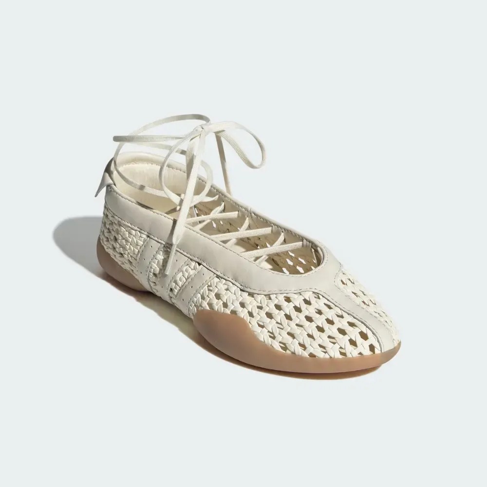 adidas Taekwondo Mei Cream White — 34 / 35 / 36 / 37 / 38 / 39, Novo