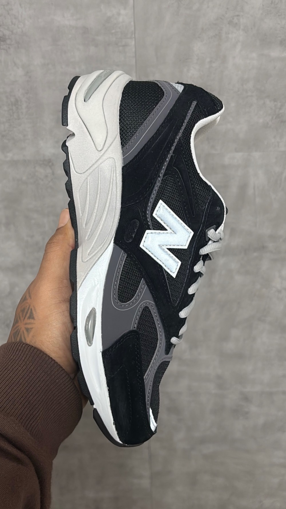 New Balance 880R Black Castlerock — 41 / 42 / 43, Novo