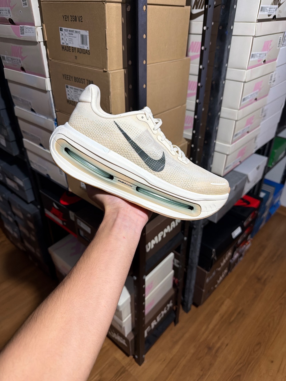 Nike Vomero Premium Pale Ivory Jade Horizon — 40.5, Novo