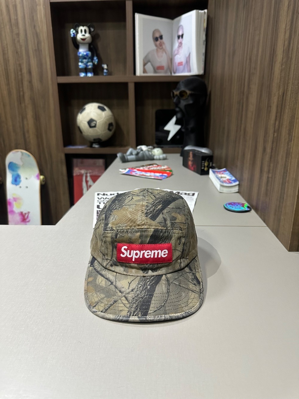 Boné Supreme Washed Chino Twill Camp Realtree Hardwoods Camo FW26-W1 — Único, Novo