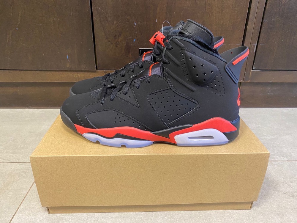 Air Jordan 6 Retro Infrared Salesman — 41, Novo