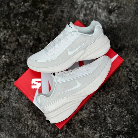Tênis Nike Uplift SC Feminino - 2 cores