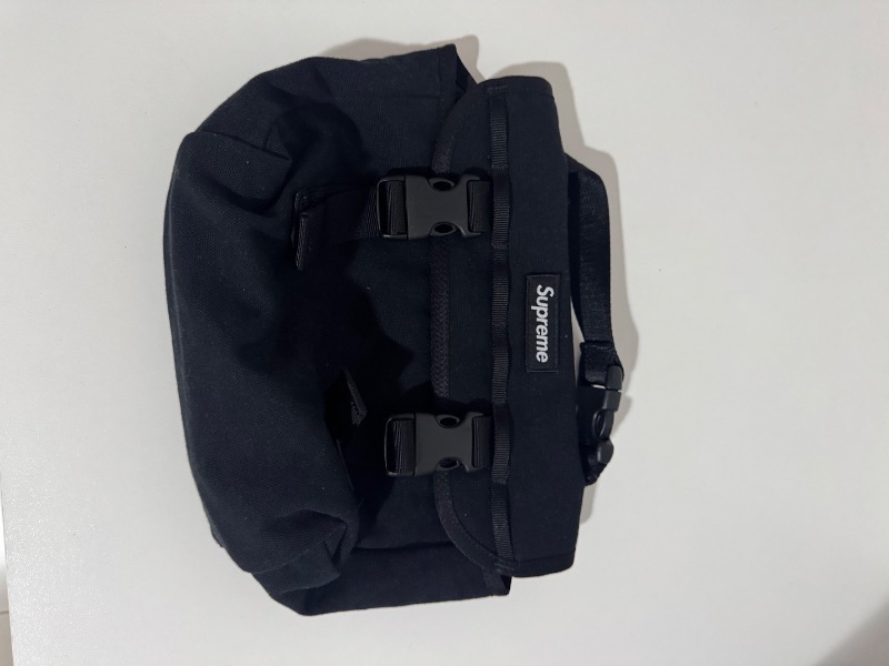 Foto 2 de Mini Bolsa Supreme Messenger Black — Único, Novo