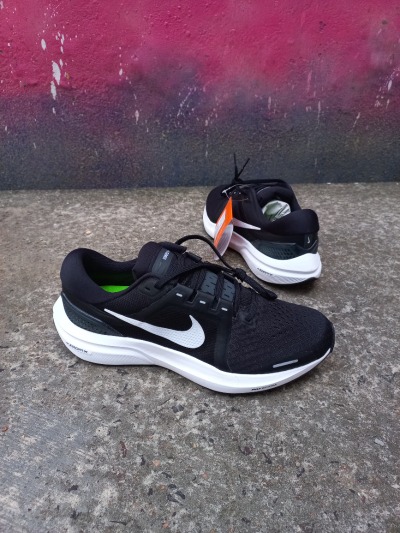 Nike Air Zoom Vomero 16 Black — 41, Novo