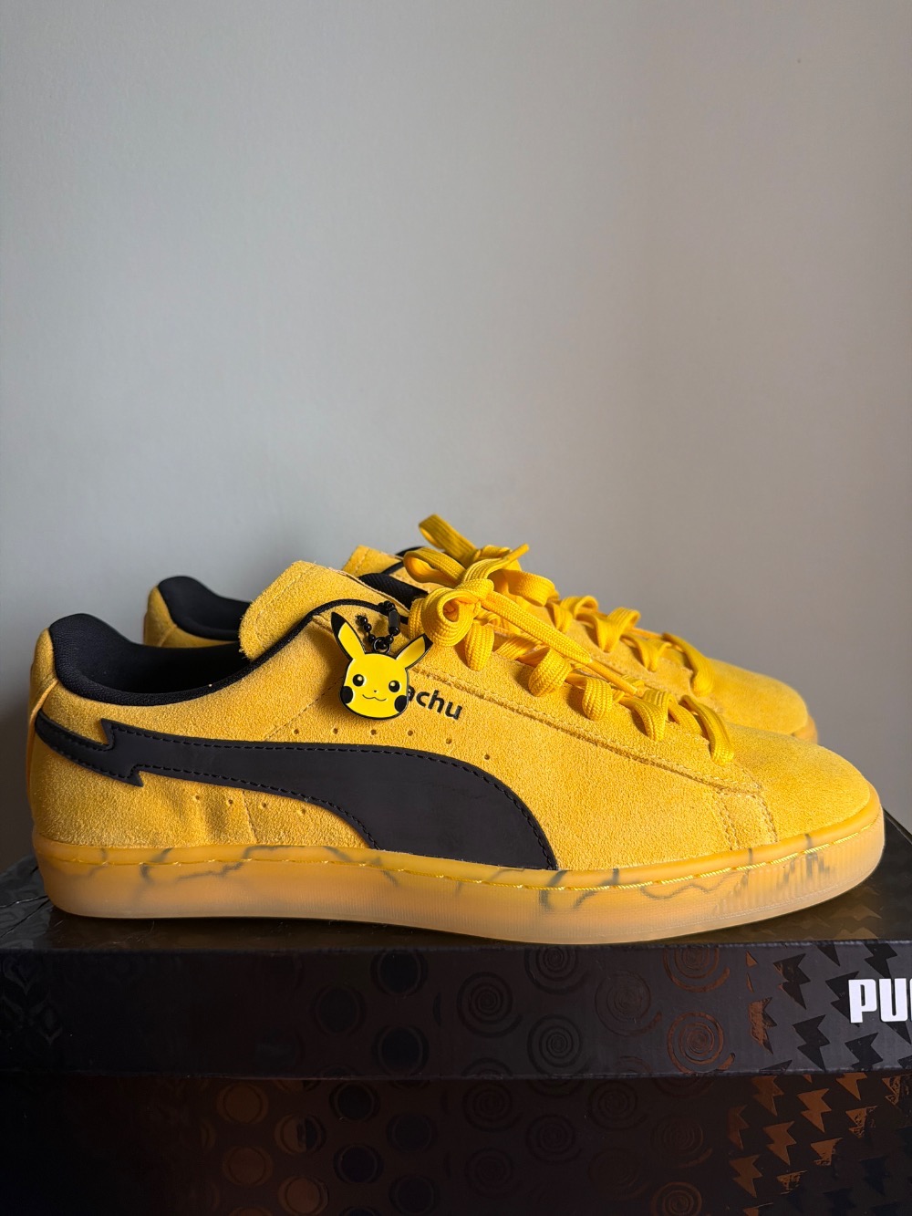 Pokémon x Puma Suede Pikachu Yellow — 45, Novo