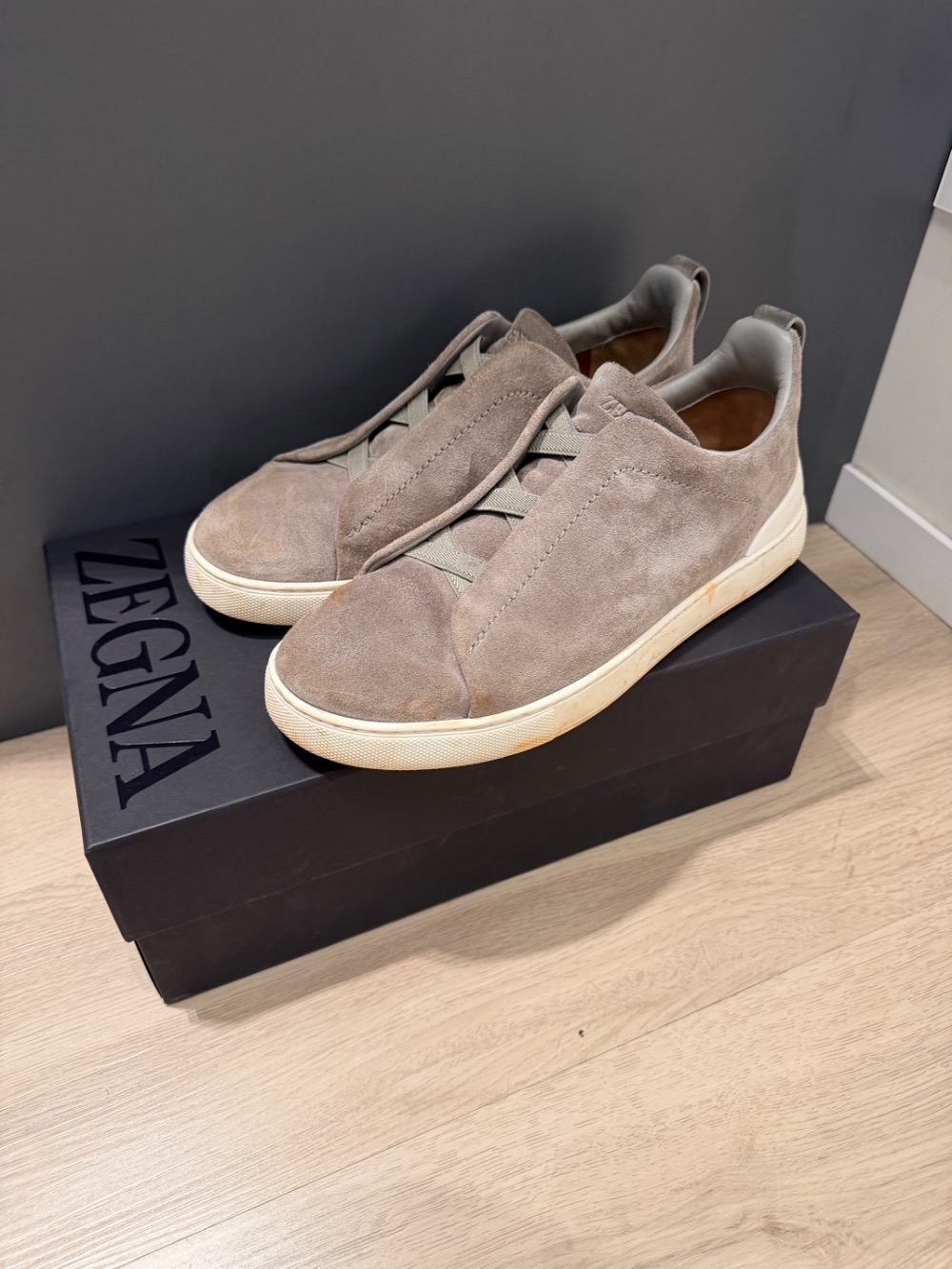 Zegna Triple Stitch Beige — 39, Usado