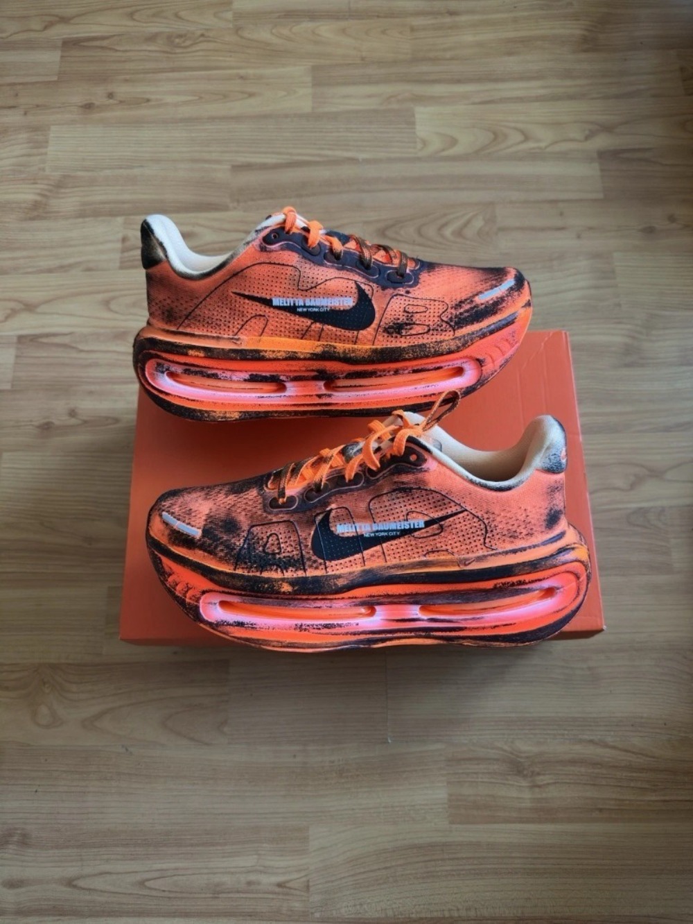 Melitta Baumeister x Nike Vomero Premium SP Total Orange Chalk — 40, Novo