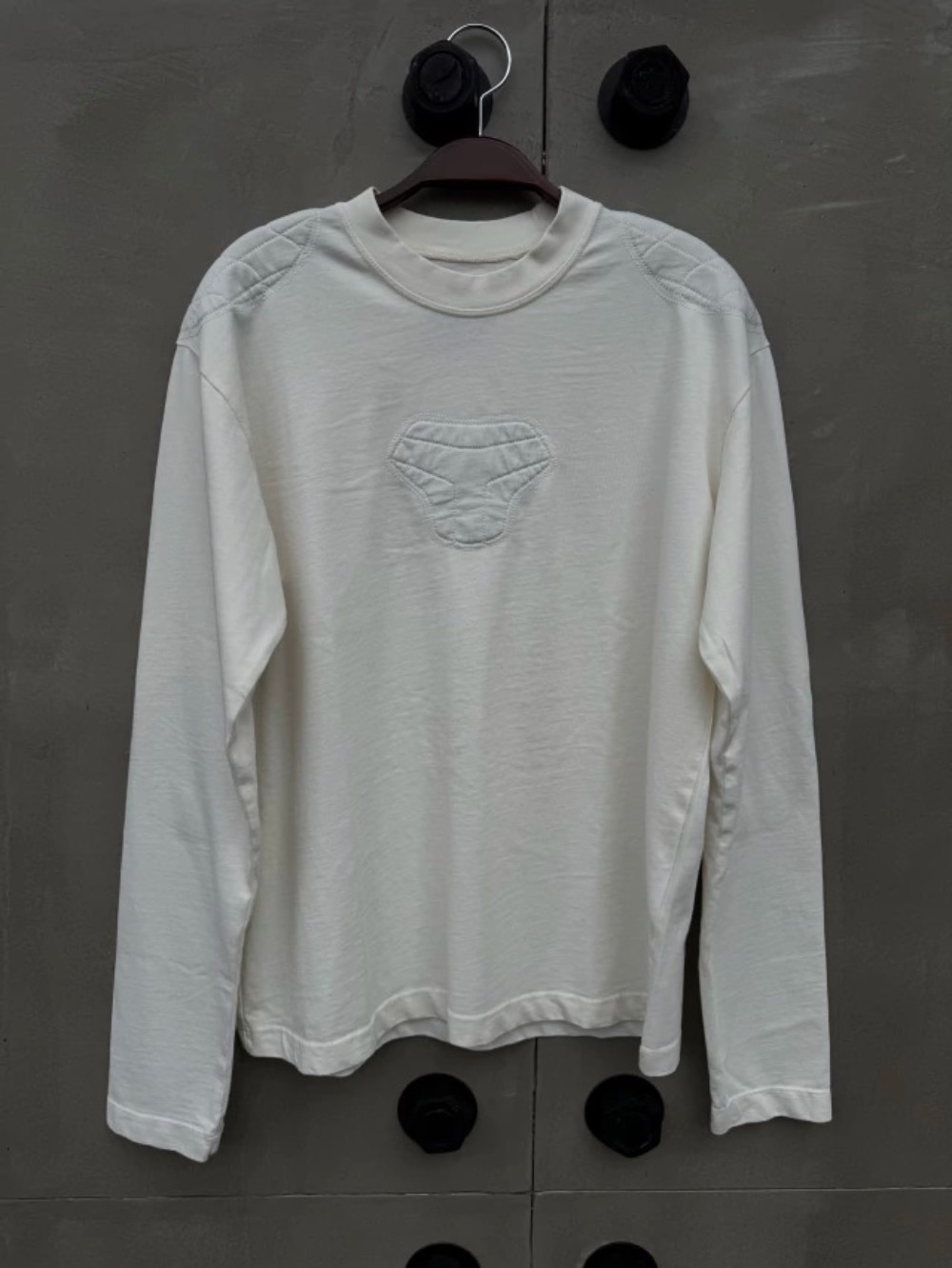 Oakley x Piet Camiseta Padded Long Sleeve Bone White — P / M / G, Novo