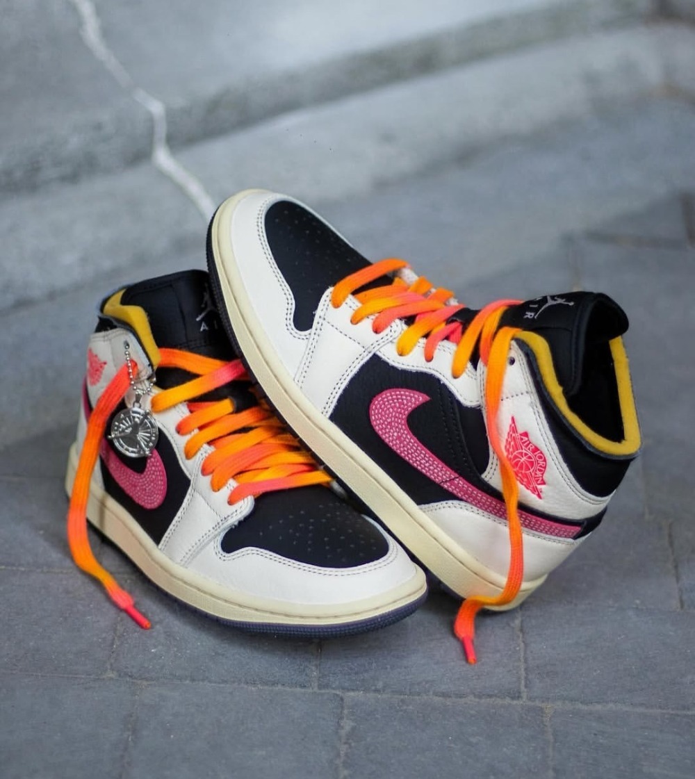 Air Jordan 1 Mid SE Edge Flight Club Pale Ivory — 37 / 37.5 / 38 / 39, Novo