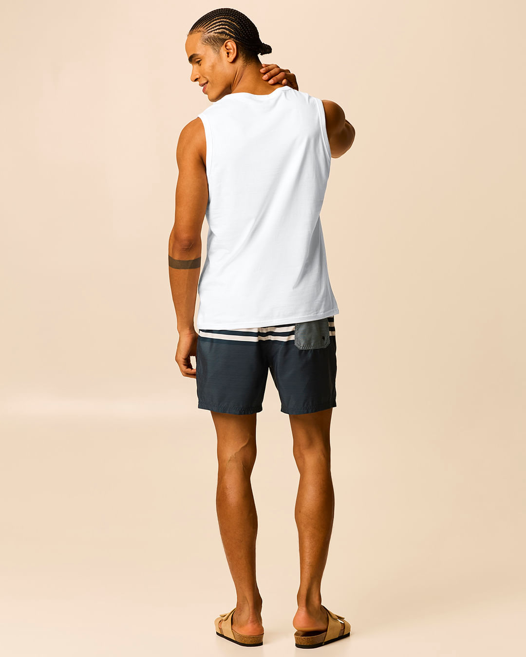 Foto 4 de Regata Básica Masculina Cava Ajustada Em Algodão — Branco - M