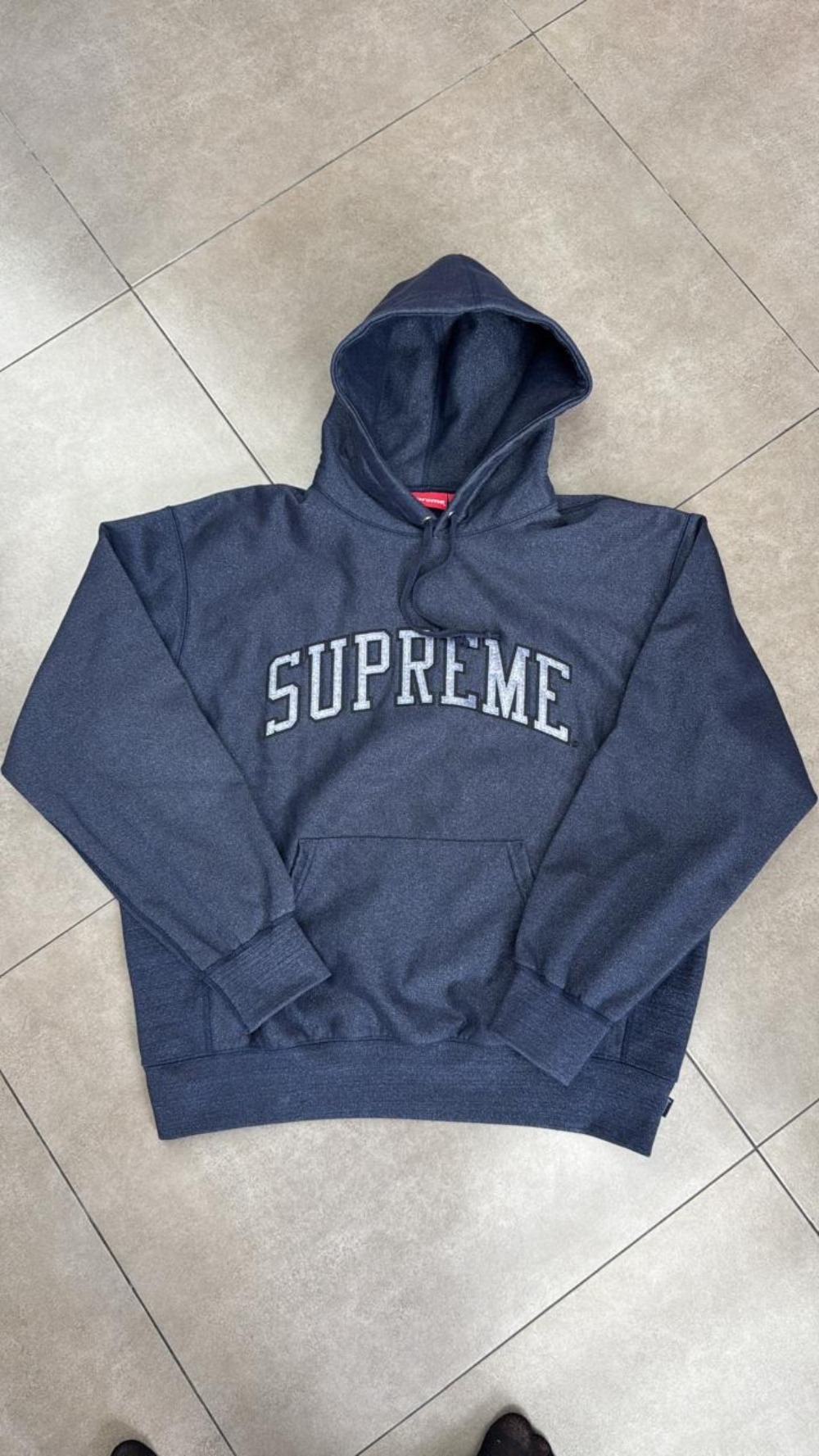 Moletom Supreme Glitter Arc Hooded Navy SS23-W7 — G, Novo
