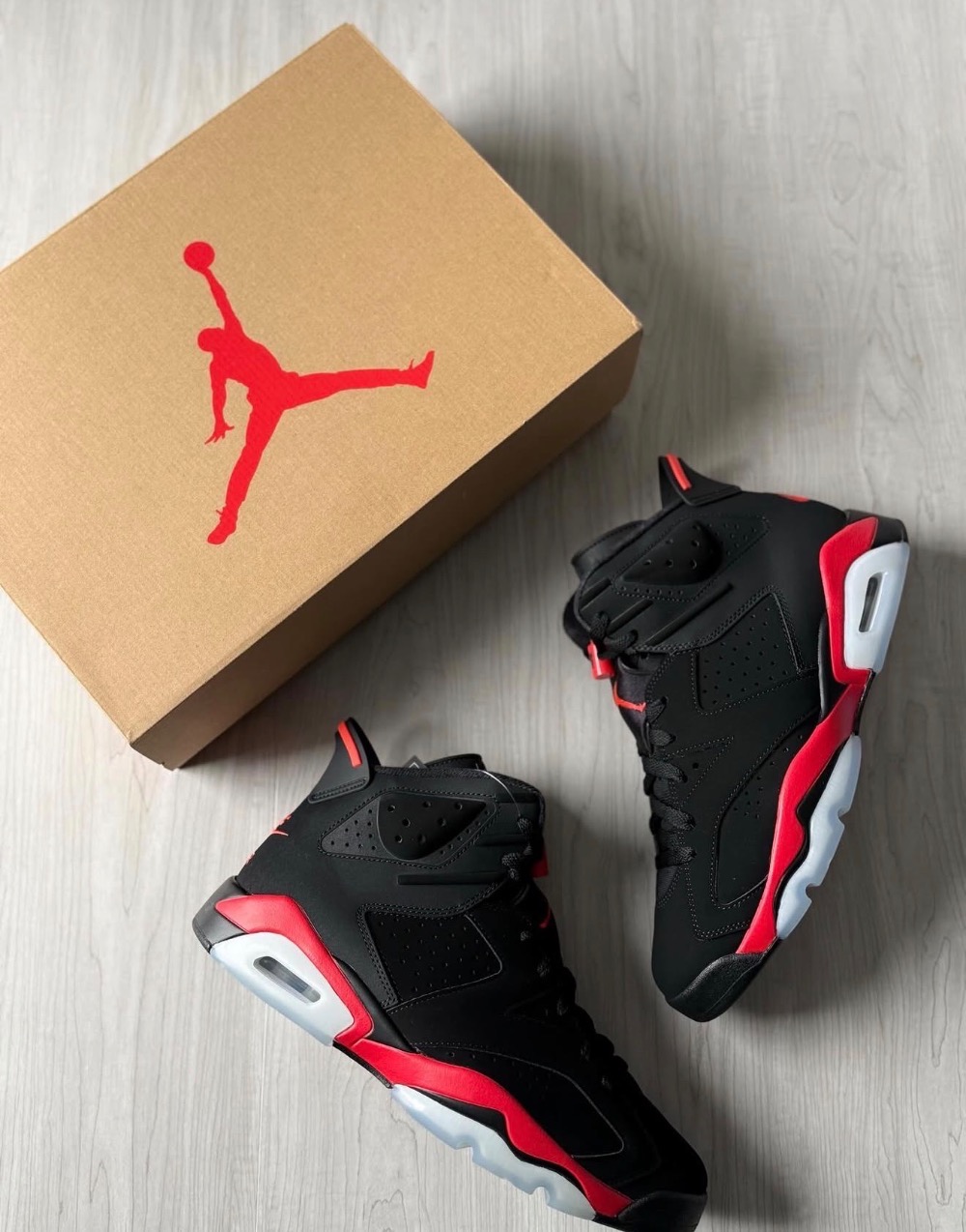 Air Jordan 6 Retro Infrared Salesman — 39.5, Novo