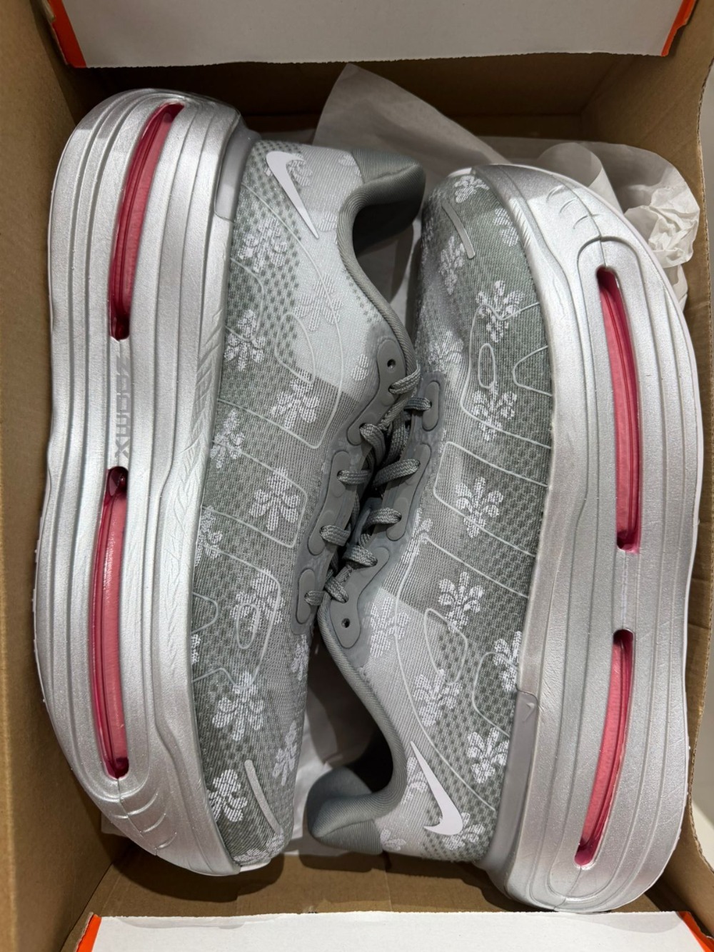Nike Vomero Premium Geyser Grey Metallic Silver — 36, Novo