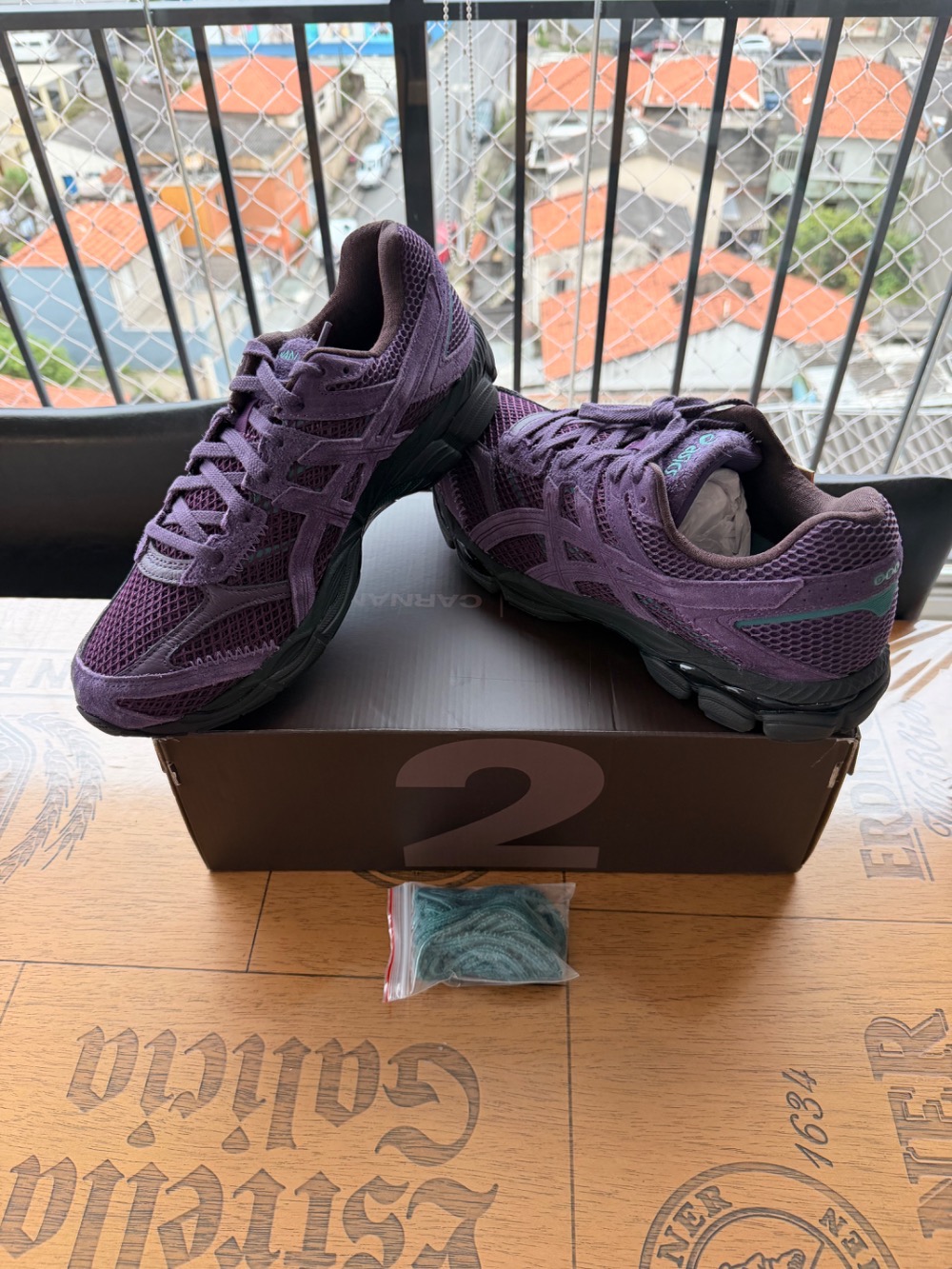 Carnan x Asics Gel-Cumulus 16 Path II — 44, Novo
