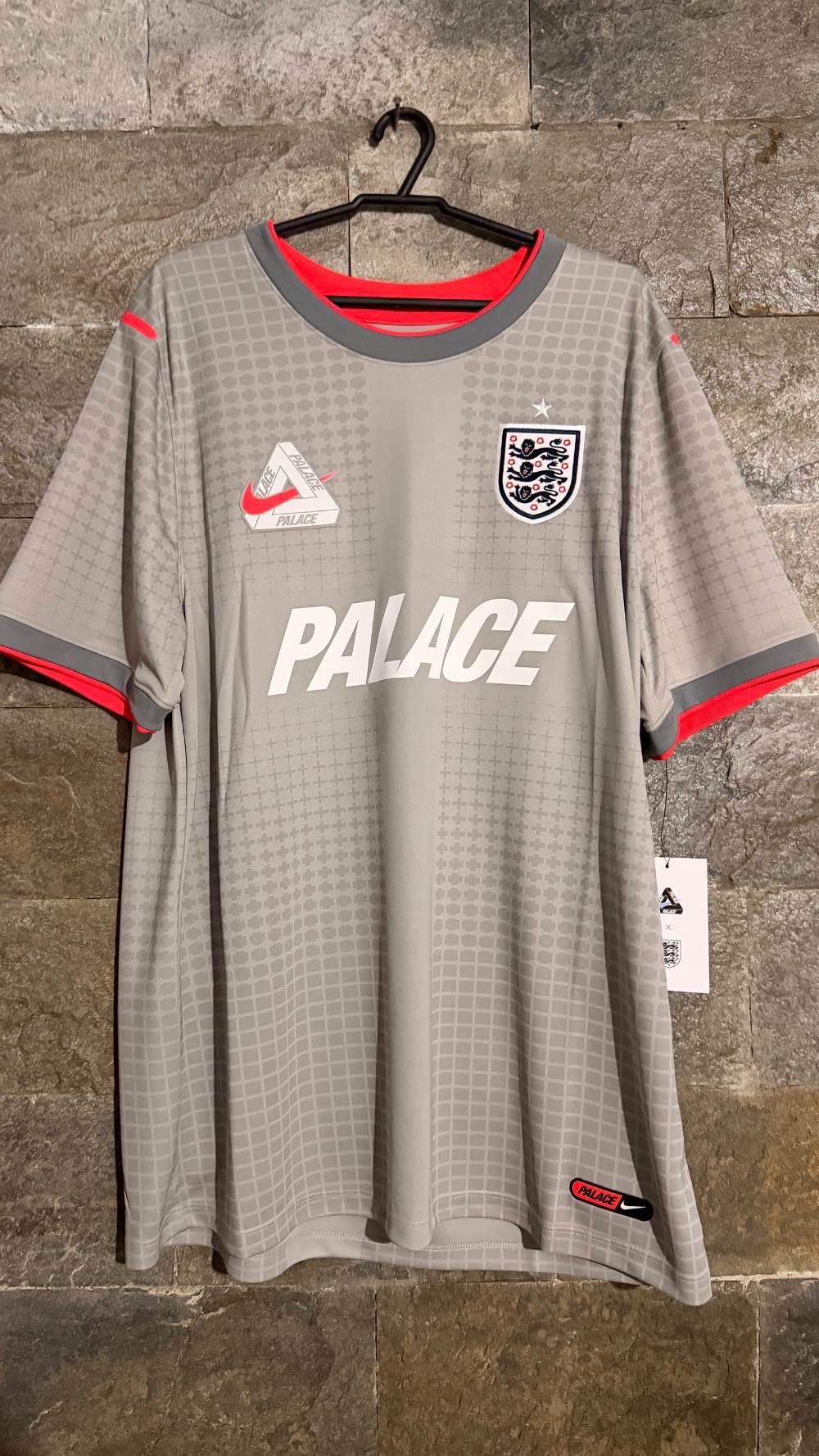 England x Palace x Nike Camiseta Dri-Fit Academy Pro Football Pewter Grey — XG, Novo