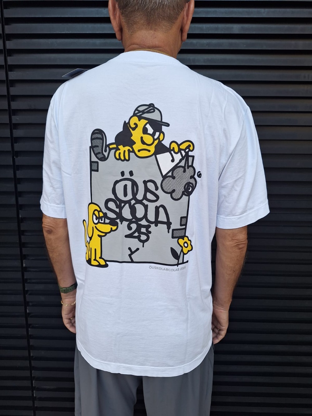 Skolas x ÖUS Camiseta White — G, Novo