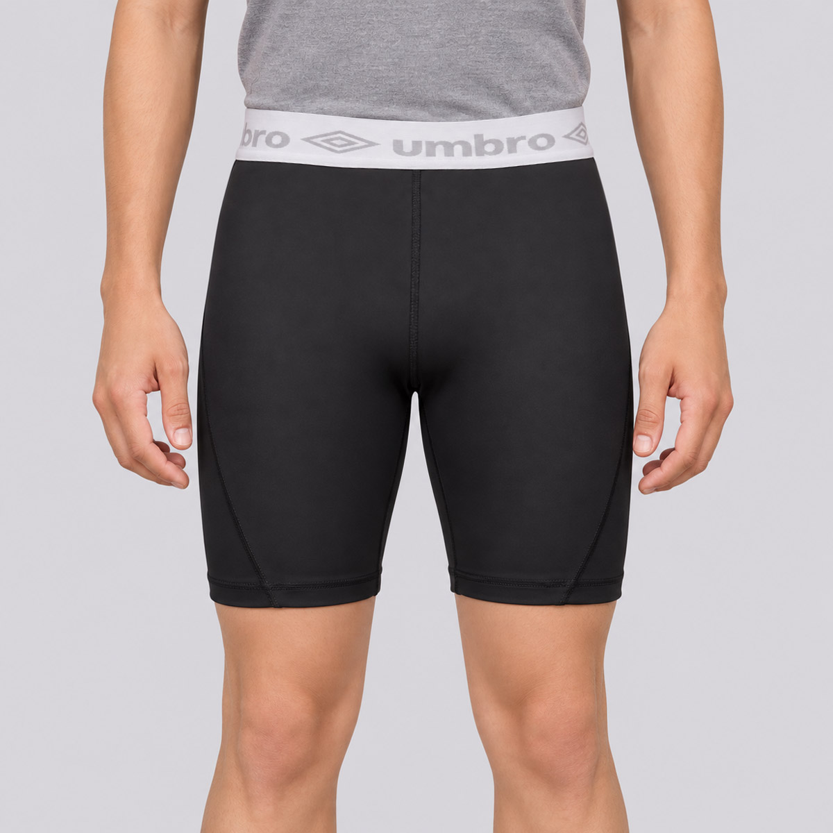 Bermuda Térmica Umbro TWR Diamond Juvenil Preta