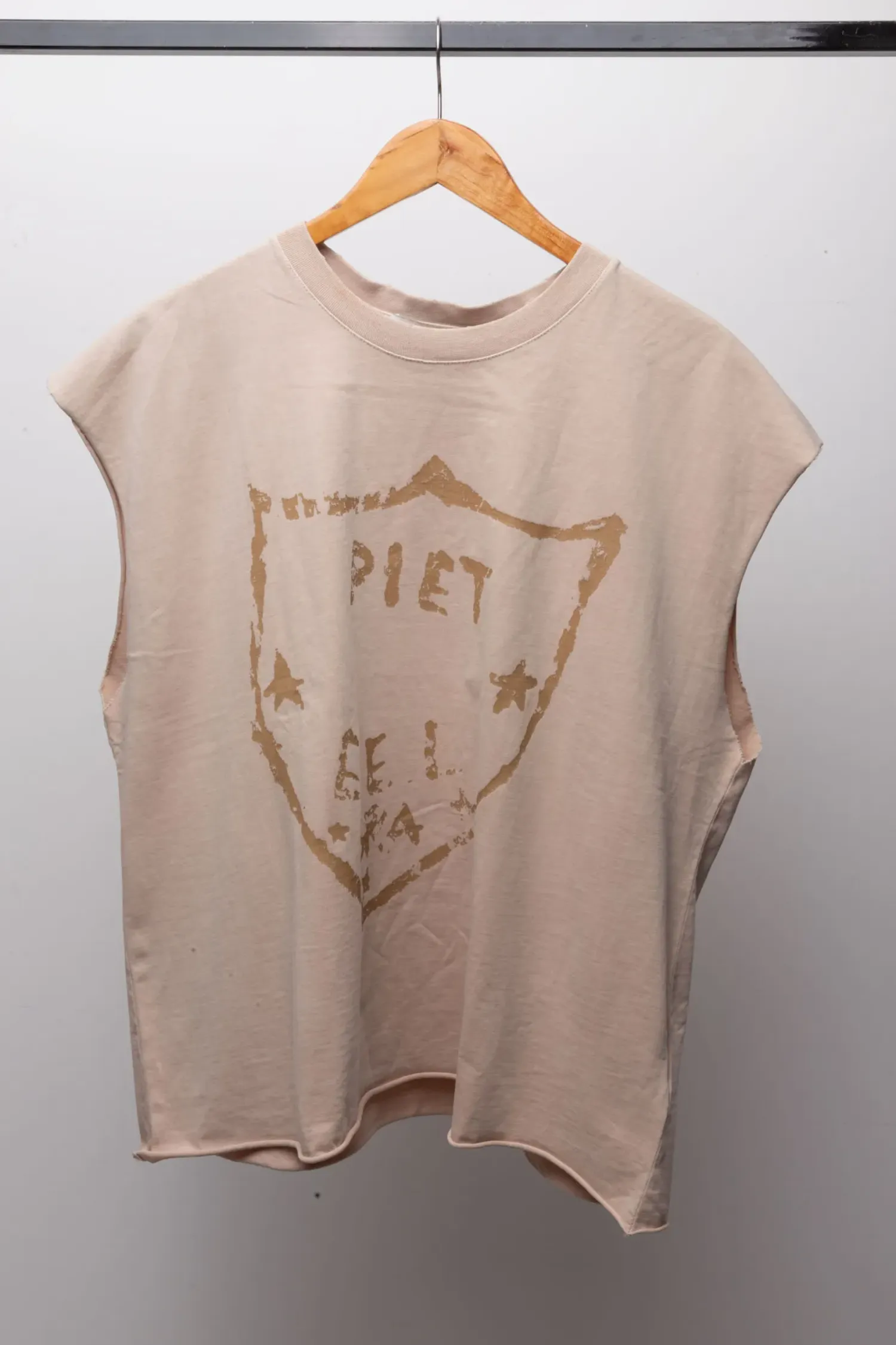 Tank Top Piet Emblem Raw Edge Oversized Khaki — P, Novo