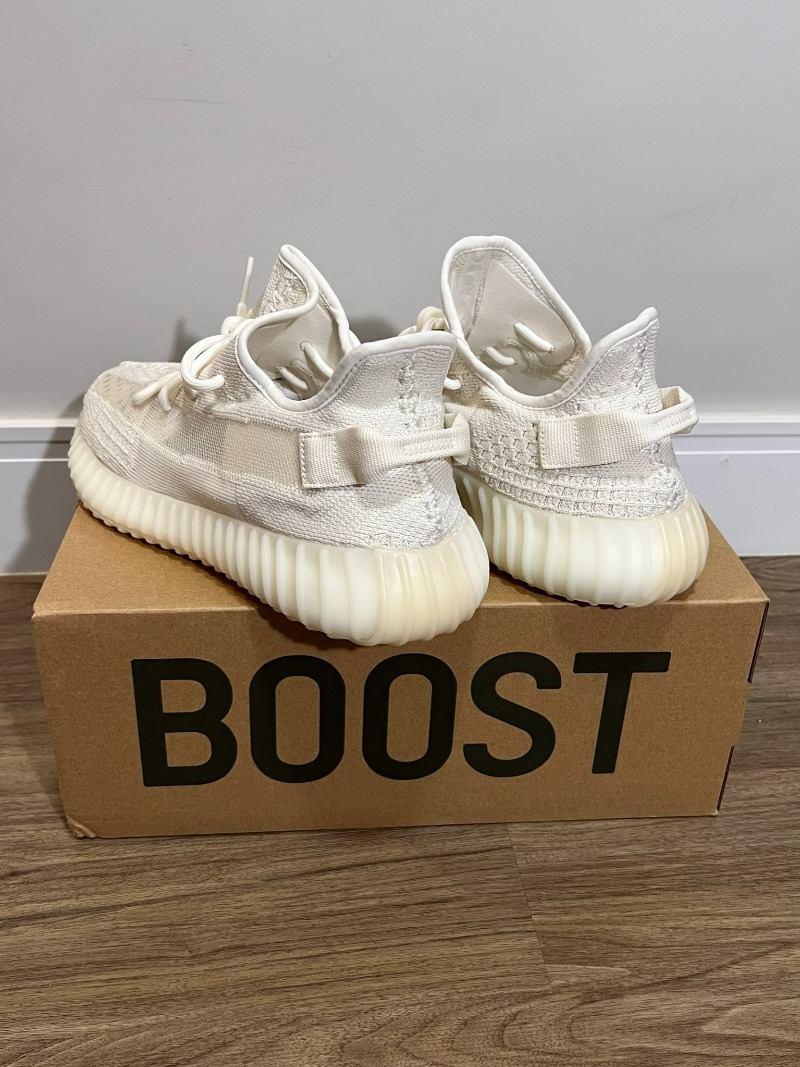 Foto 3 de Yeezy Boost 350 V2 Bone — 45, Novo
