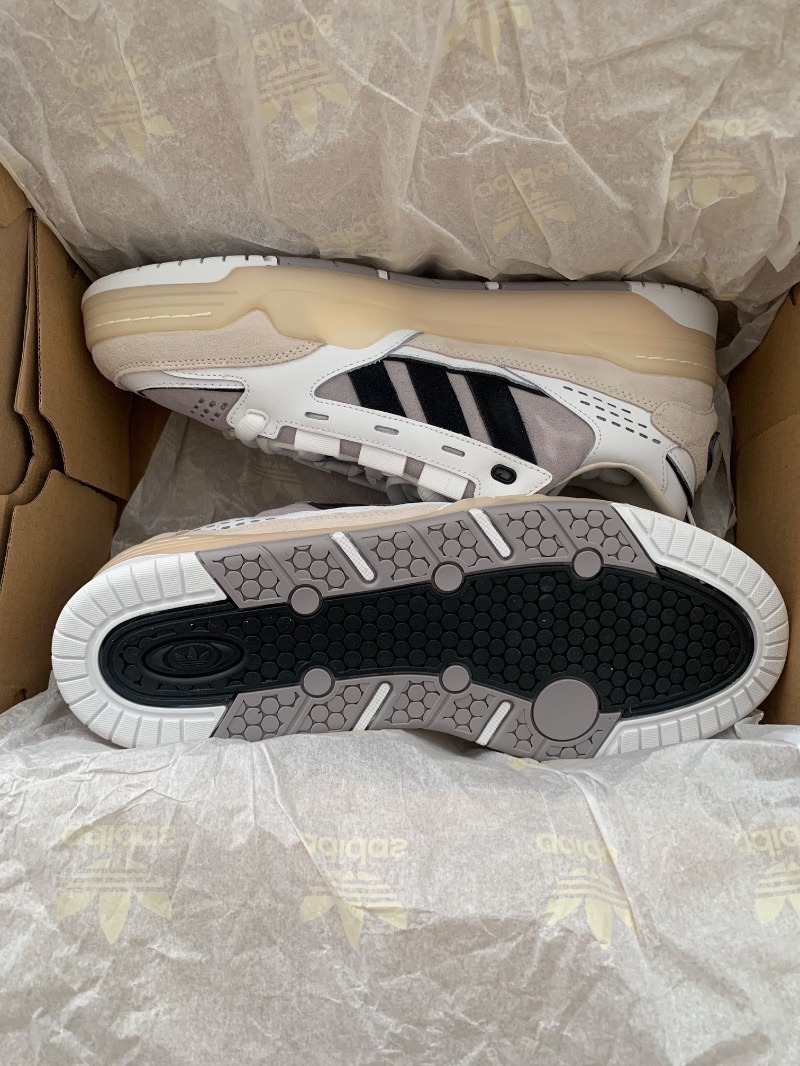 Foto 2 de adidas ADI2000 Chalk White — 43, Novo