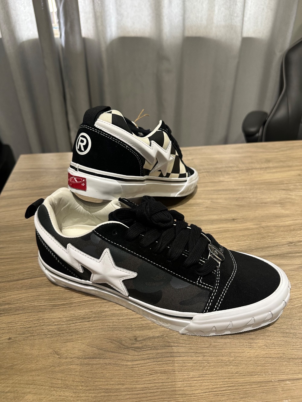 BAPE x Vans Premium Knu Skool Camo Black — 41, Novo