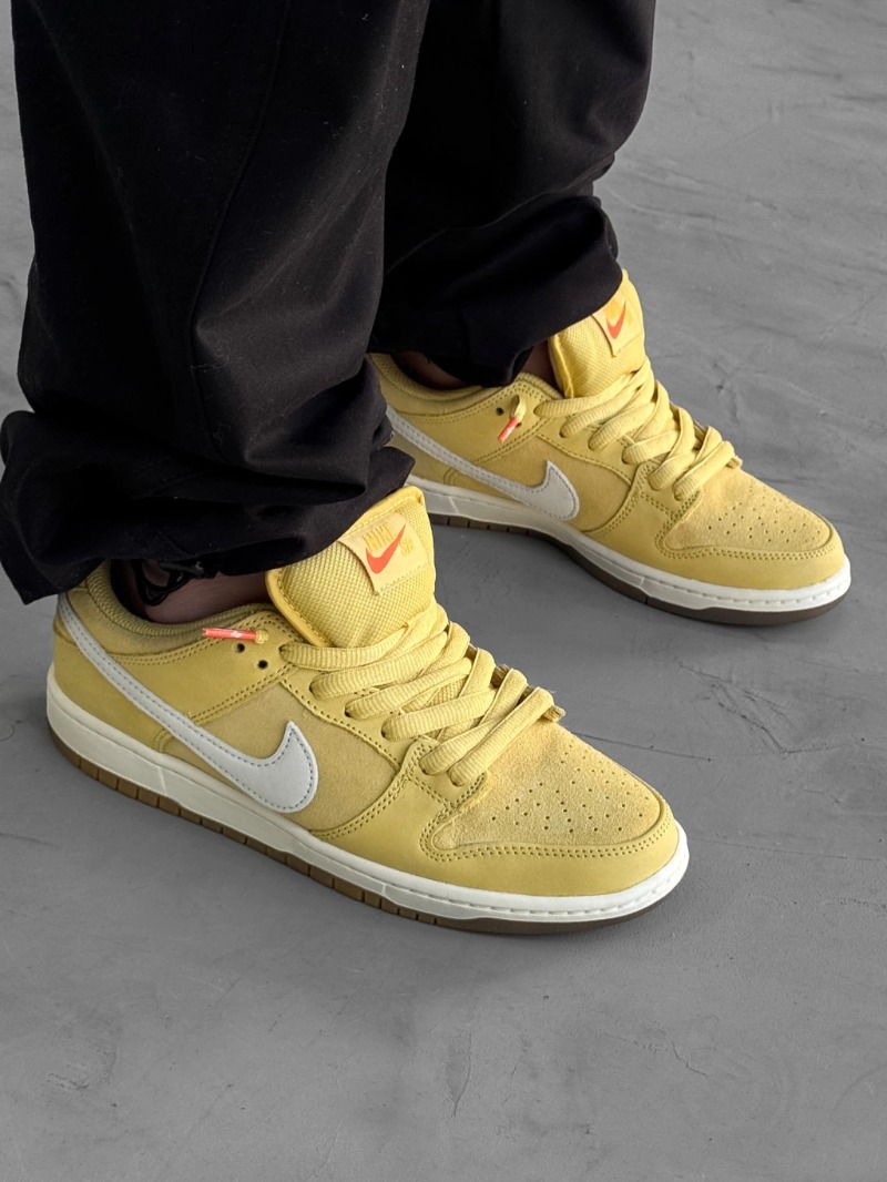 Foto 5 de Nike SB Dunk Low Saturn Gold — 40, Novo