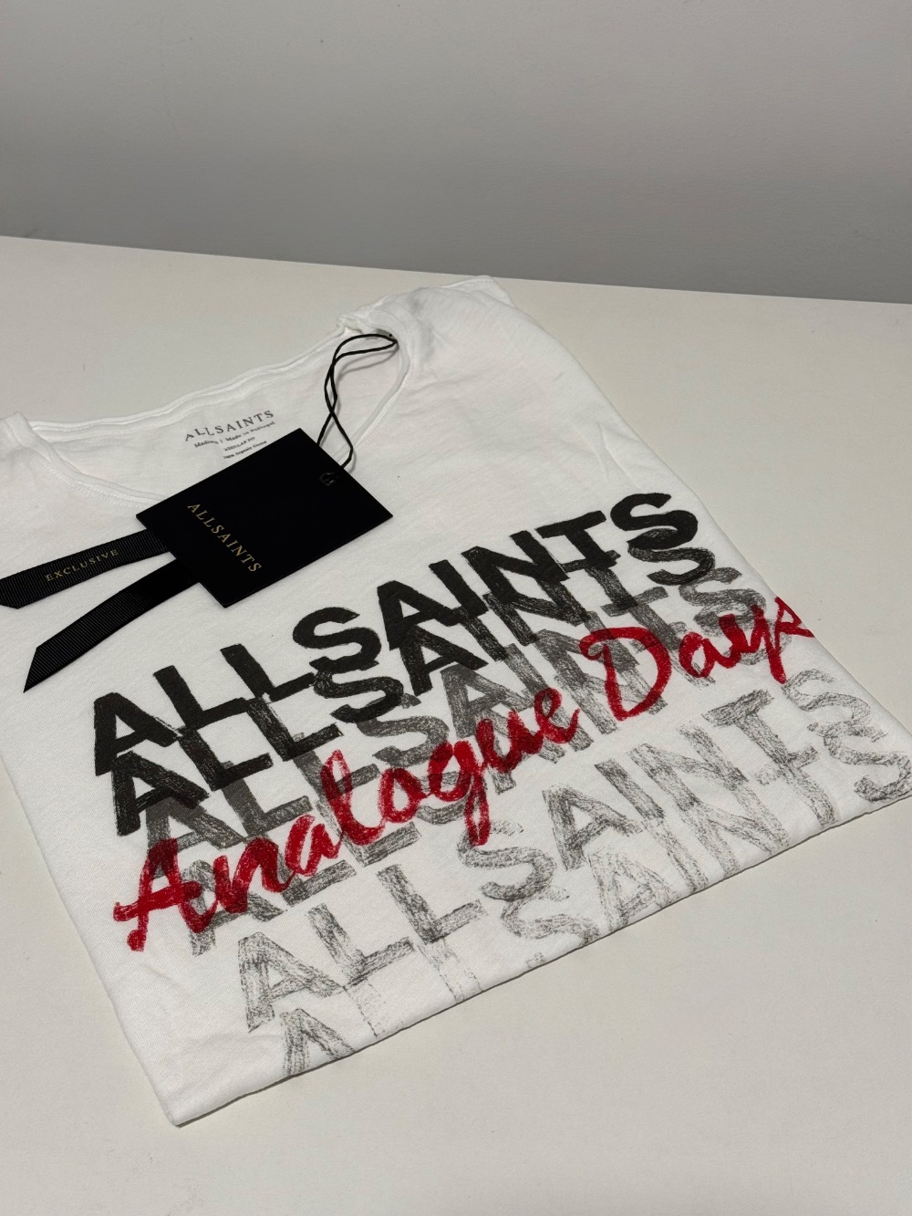 Camiseta AllSaints Graphite Graphic Optic White — M, Novo