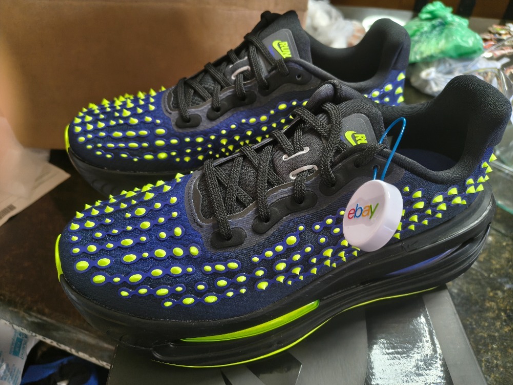 Nike Vomero Premium Rush Violet Volt Glow — 41, Novo