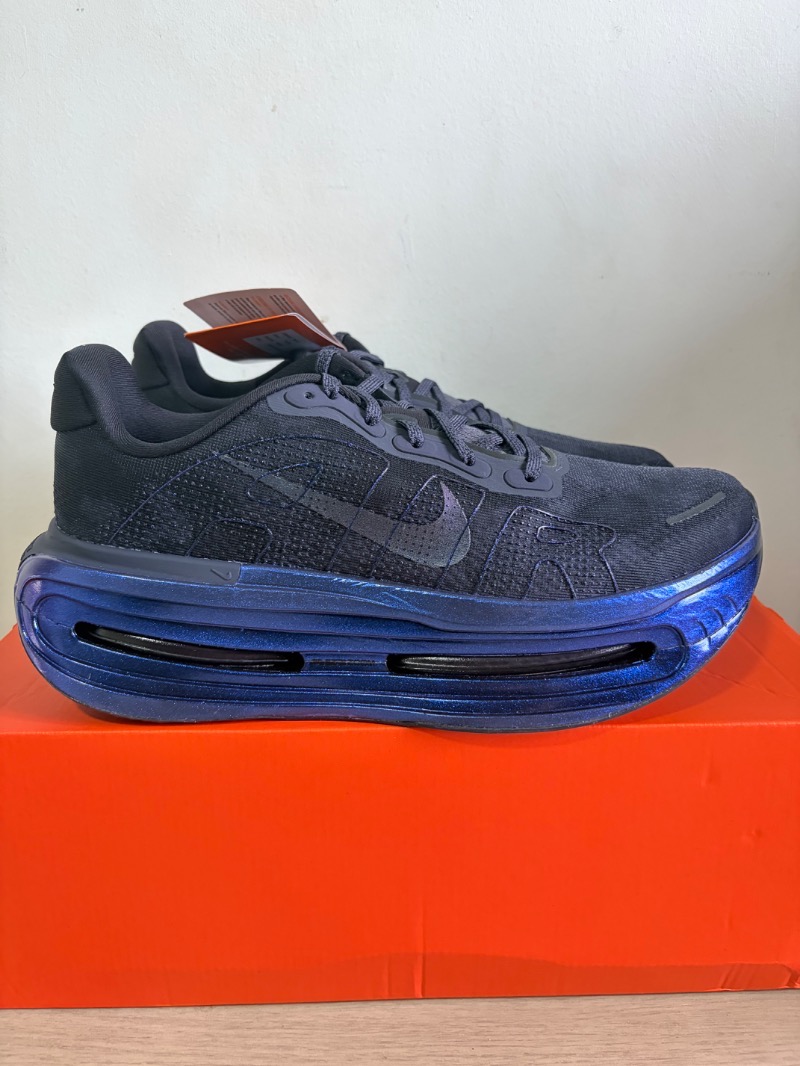 Foto 2 de Nike Vomero Premium Gridiron — 43, Novo