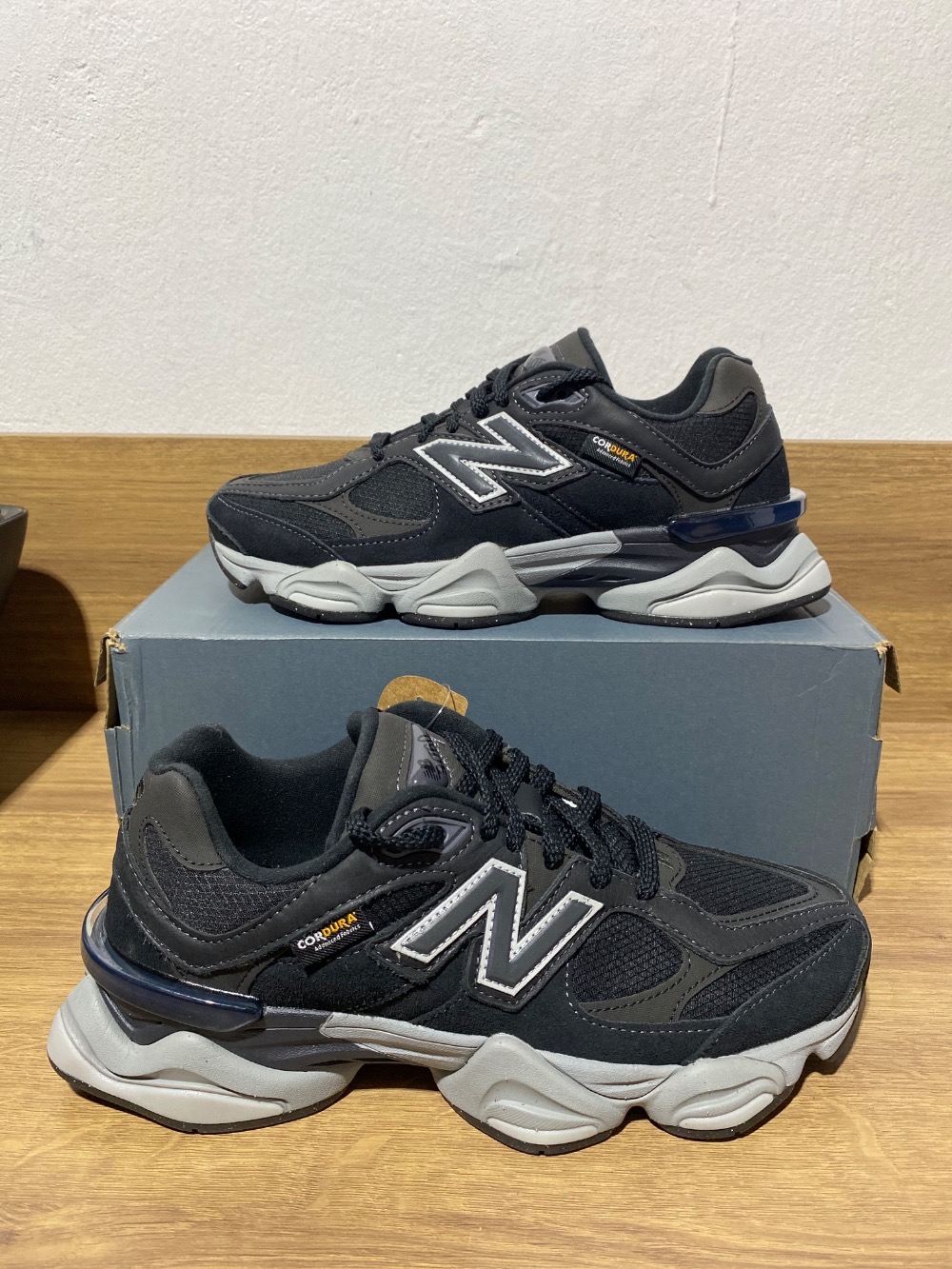 New Balance 9060 Black Grey — 38 / 39 / 40, Novo