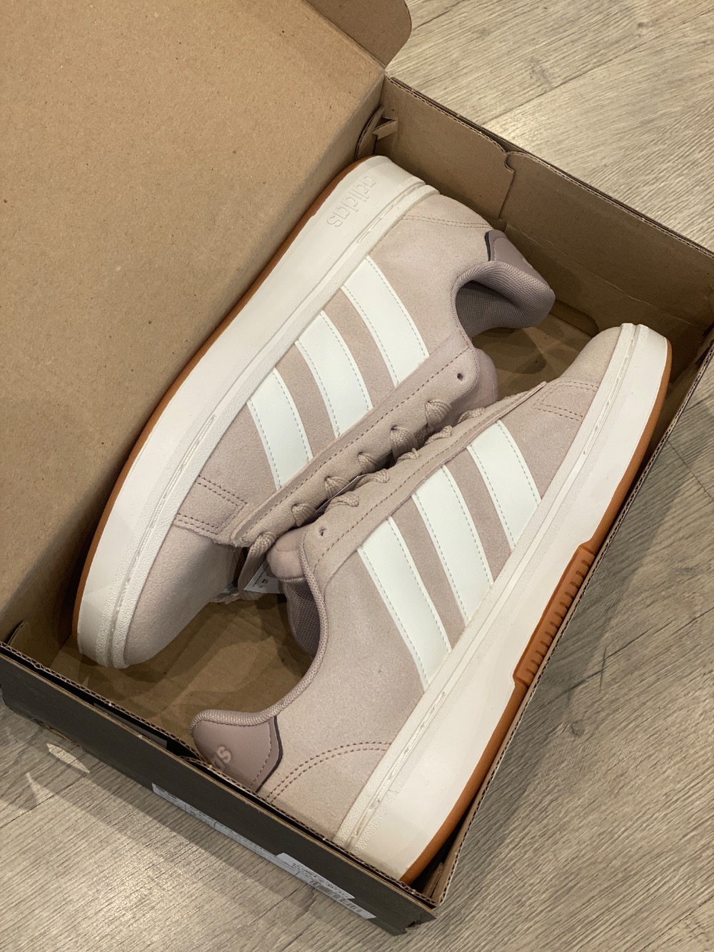 adidas Grand Court Alpha Wonder Taupe Off White Grey — 34 / 35 / 36 / 37 / 38 / 39, Novo