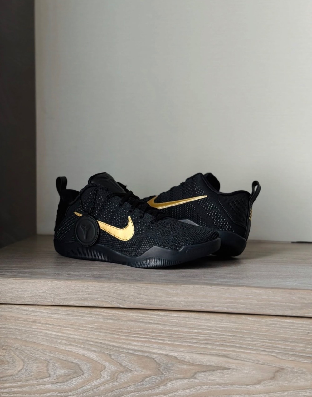 Nike Kobe 11 Elite Protro Black Metallic Gold — 39, Novo