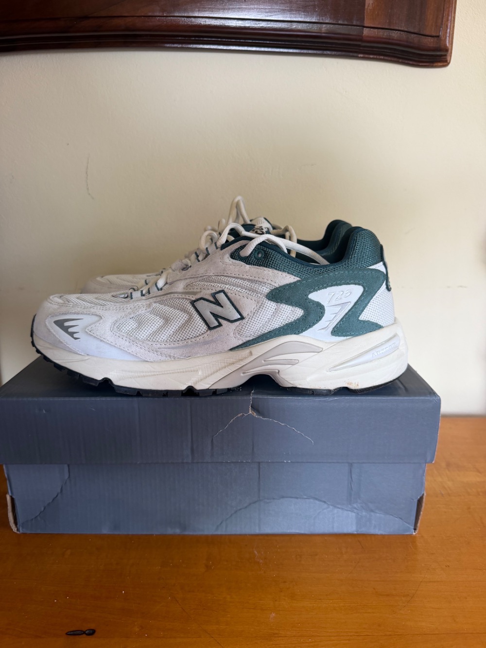 New Balance 725 Reflection White Green Grey — 43, Usado