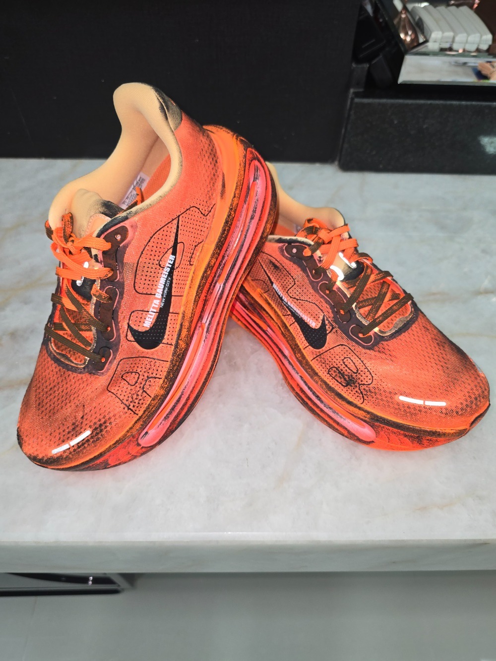 Melitta Baumeister x Nike Vomero Premium SP Total Orange Chalk — 39, Novo