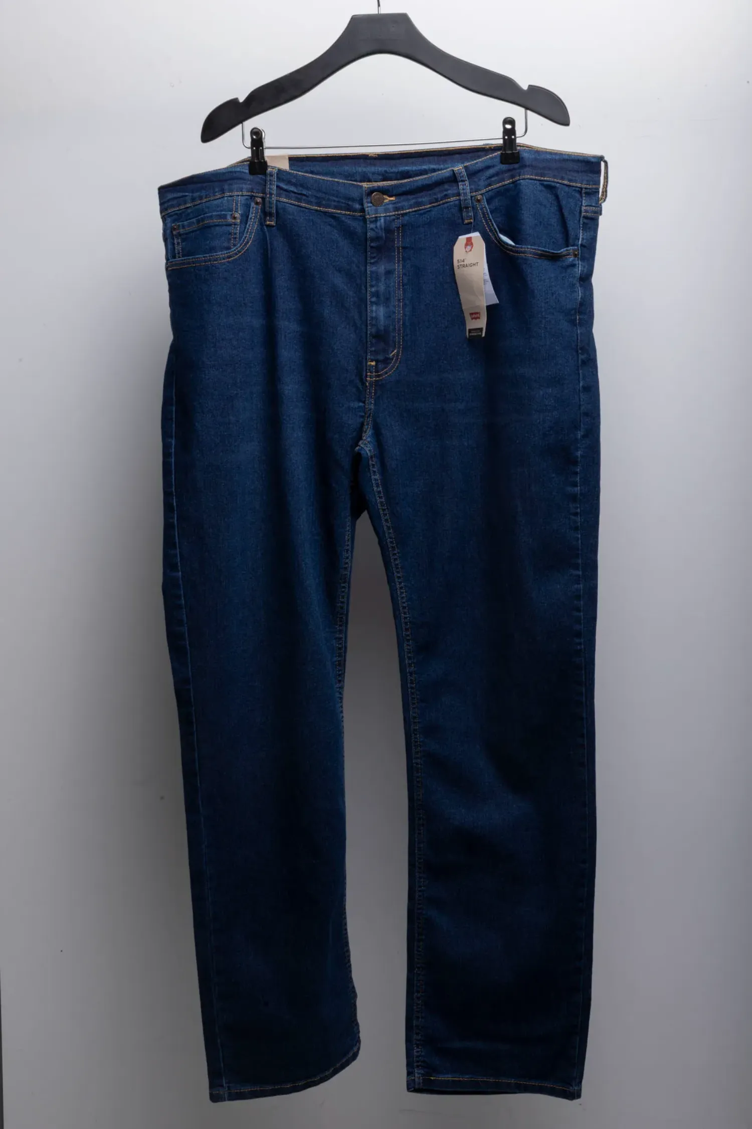 Calça Levi’s 514 Straight Dark Wash Jeans — 52, Novo