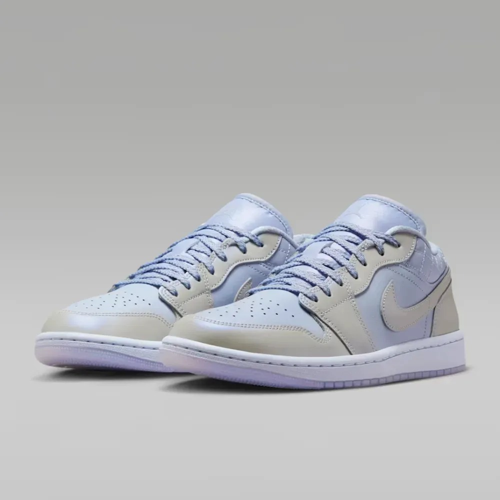 Air Jordan 1 Low SE Ghost Pearlized Quilt Feminino — 37, Novo