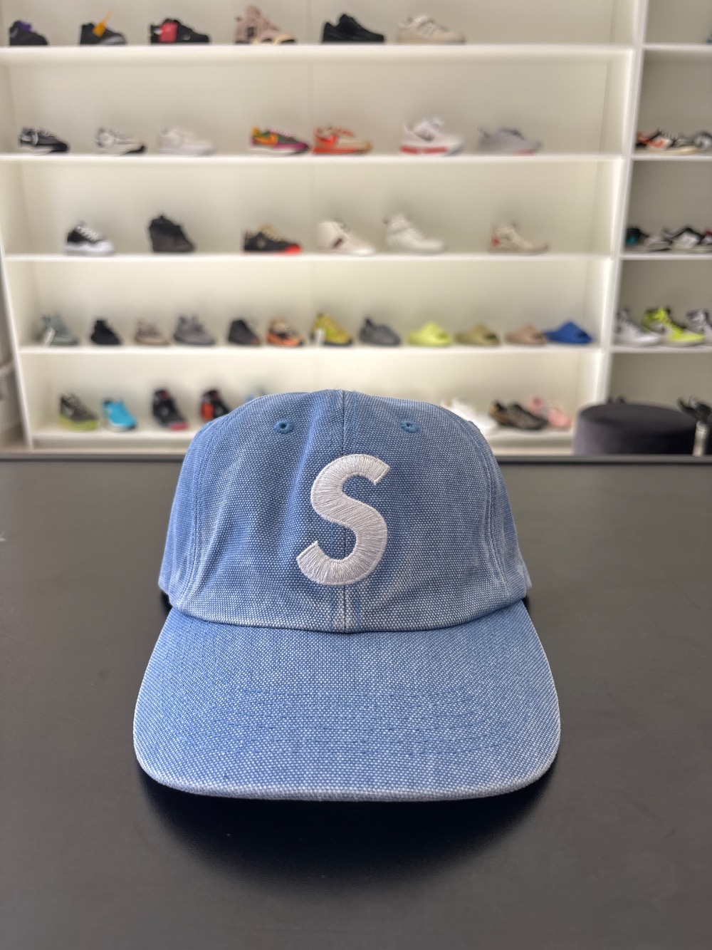 Boné Supreme Pigment Coated S Logo 6-Panel Light Blue SS26-W5 — Único, Novo