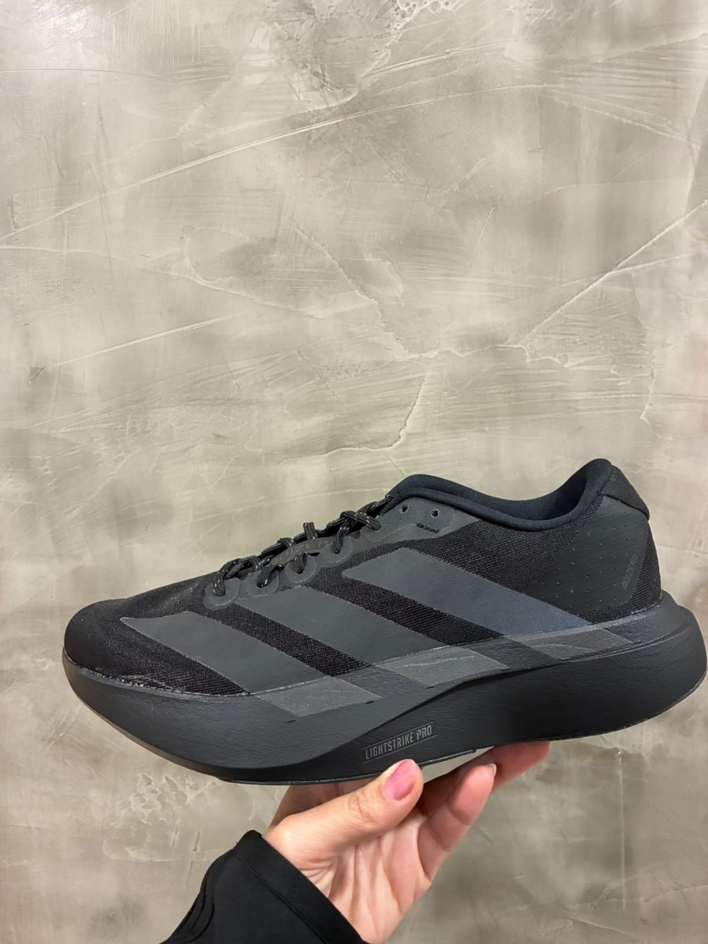 adidas Adizero EVO SL Core Black Utility Black White Tint — 37 / 38 / 39 / 40 / 41 / 42 / 43 / 44 / 45, Novo