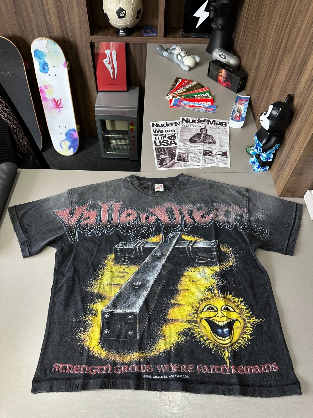 Camiseta Vale Lives Forever Iron Cross Bling Black — P, Novo