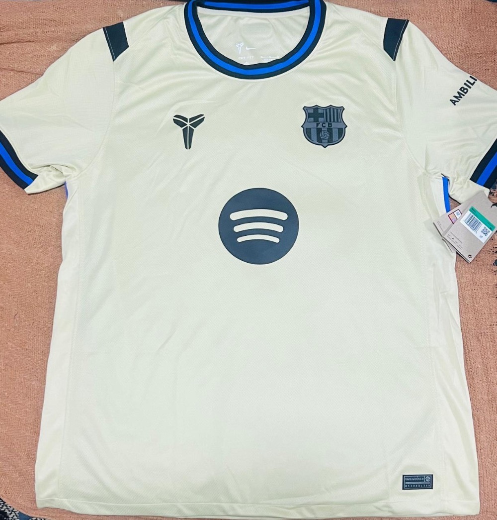 Camiseta Nike Kobe II Barcelona 2025/26 Torcedor Pro Beige — XG, Novo