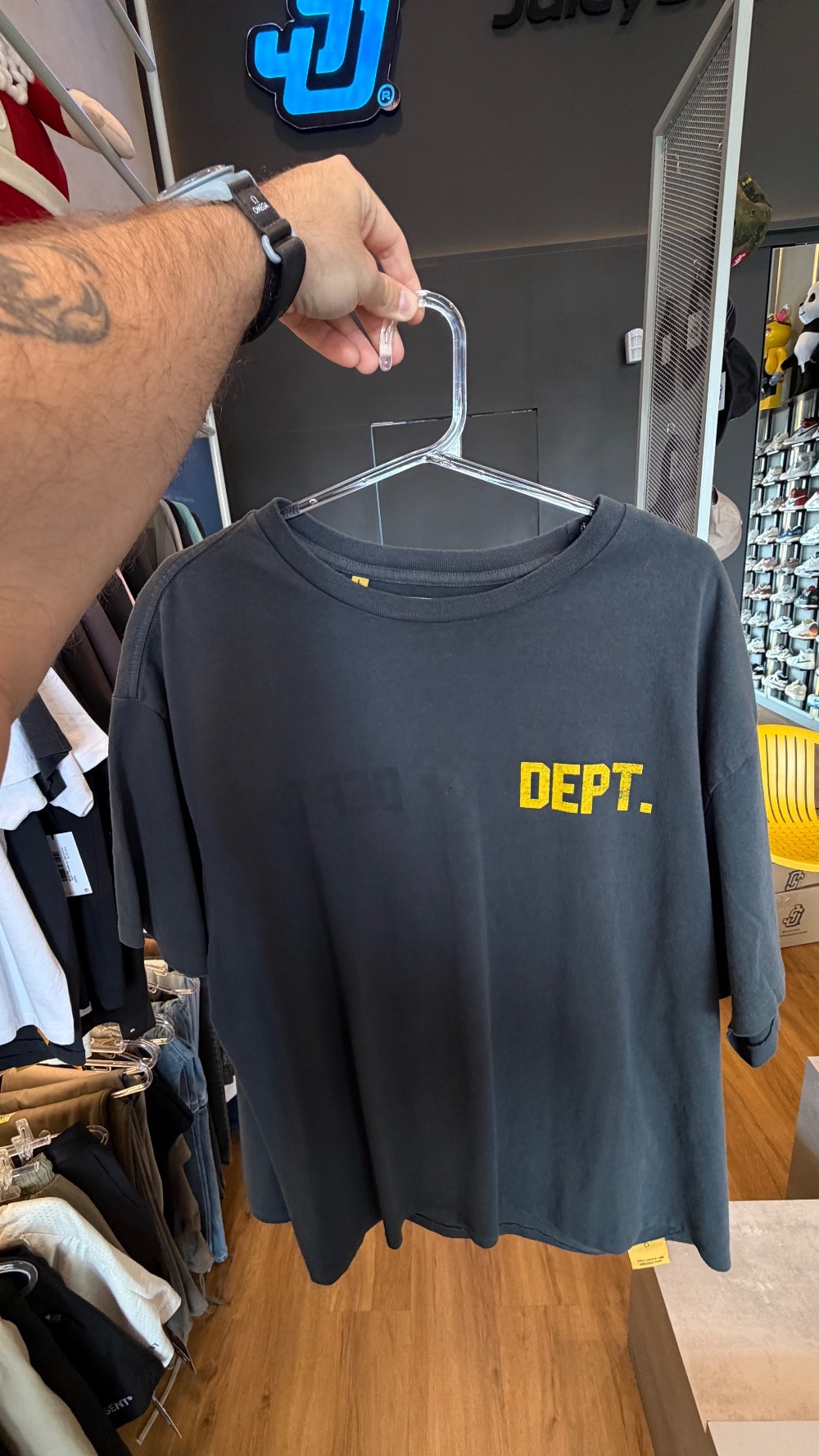 Camiseta Gallery Dept. Student Coach Reversible Black — G, Novo
