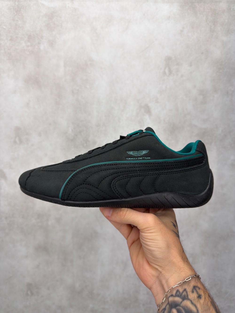 Aston Martin Aramco x Puma Speedcat Low F1 Team Black — 36 / 37 / 38 / 41 / 42 / 43, Novo
