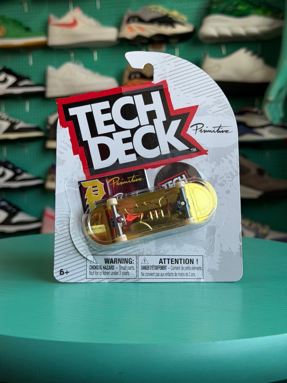 Tech Deck Skate de Dedo Primitive Ultra Rare Gold Chase — Único, Novo